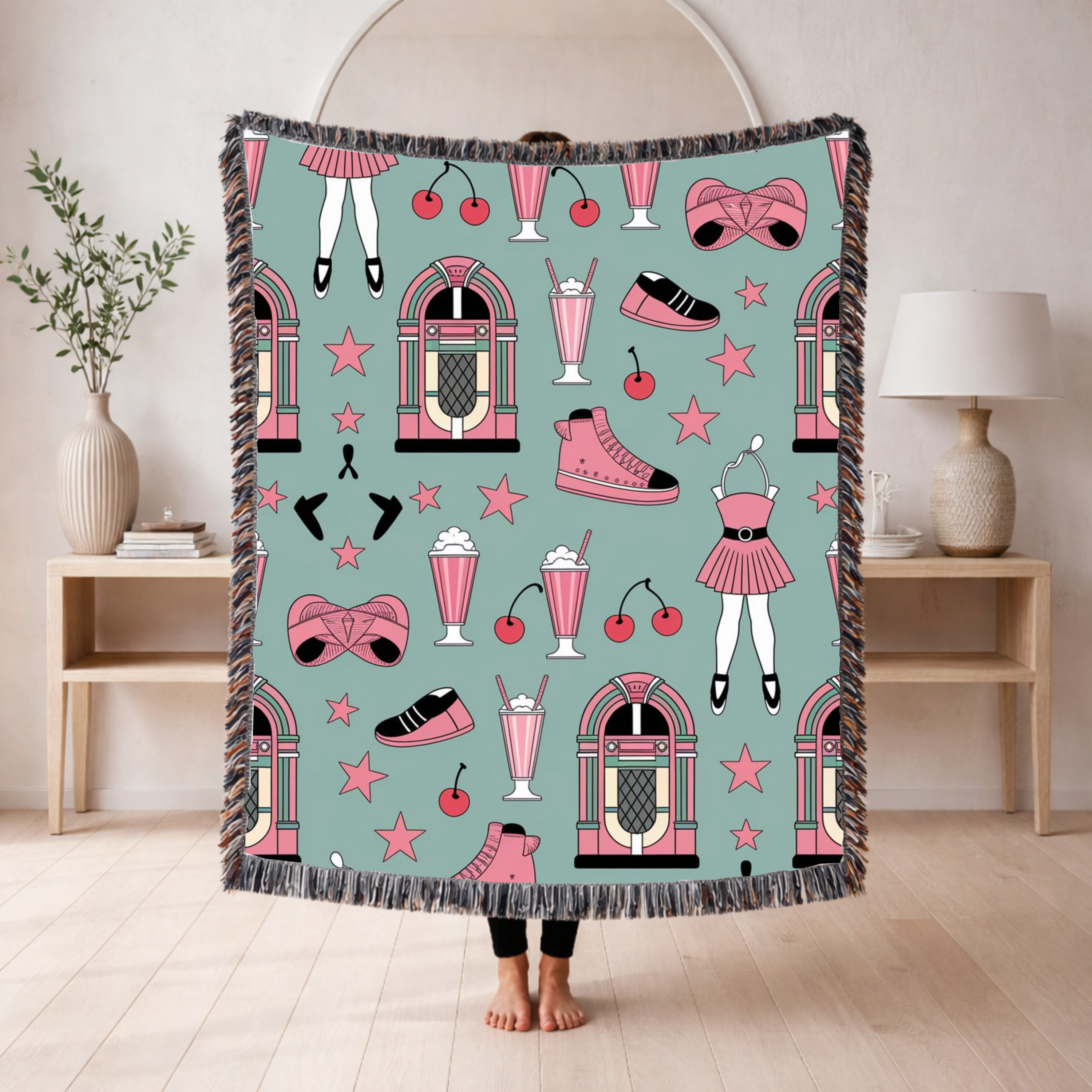 🎵🥤Milkshake Throw — 1950s Diner Style Woven Blanket
